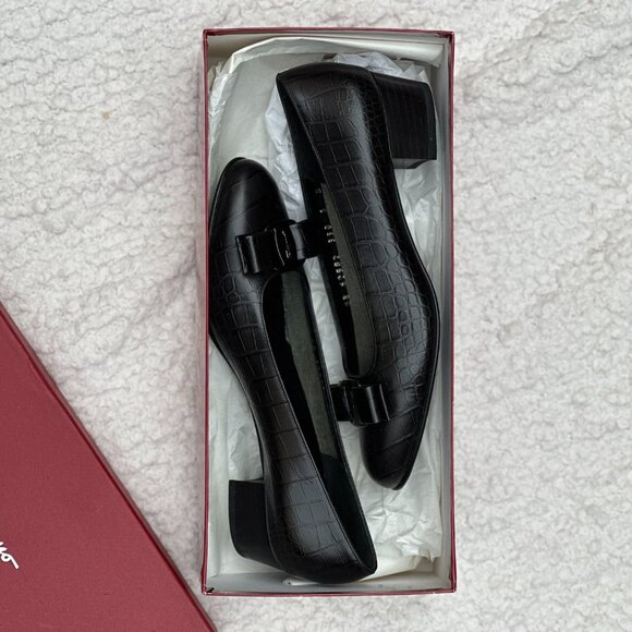 Salvatore Ferragamo Magnolia Nero Calf Heels 5cm – Size 6.5B - Picture 3 of 7